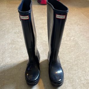 Brand new hunter dark blue glossy High top
